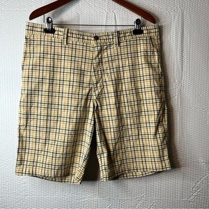 Tommy Bahama Nylon/Spandex Blend Plaid Flat Front Shorts Size 35